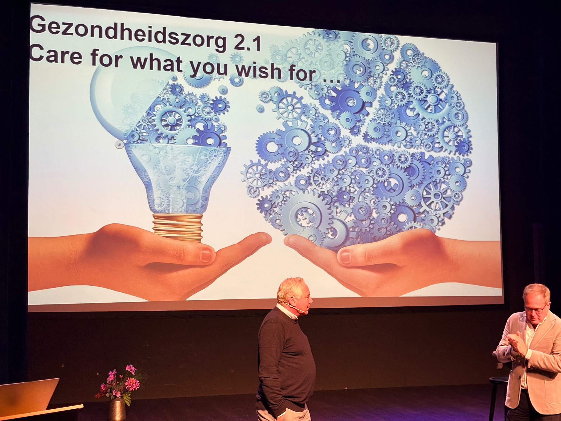 Marcel Levi op het podium bij de dia Gezondheidszorg 2.1